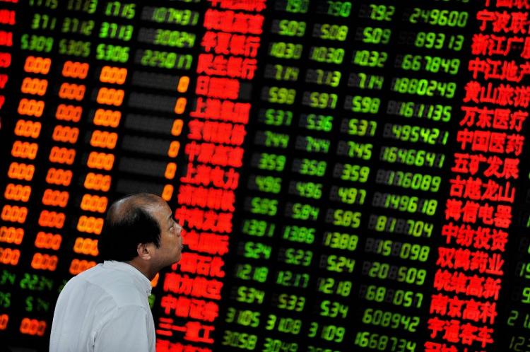 Chinese shares falls as government moves to cool property market